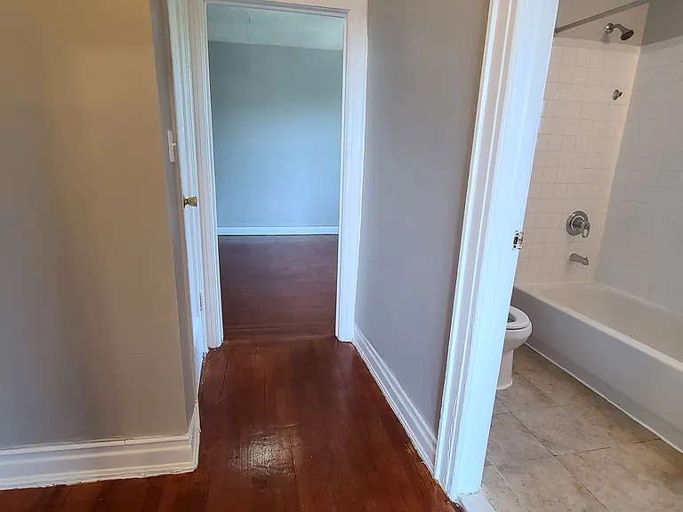 12 Elton St #6 — Photo 11