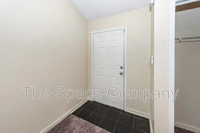 2 bed, 2.0 bath, 921 sqft, $1,650 — Photo 4