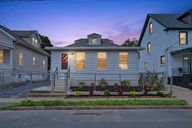 photo property thumbnail
