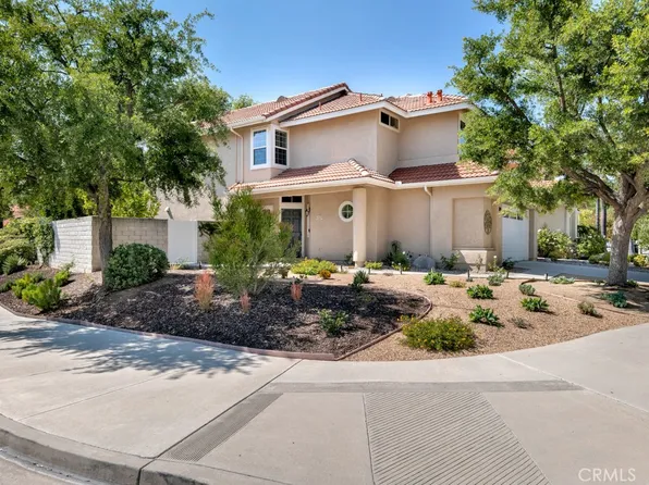 305 Saint Thomas Dr, Oak Park, CA 91377