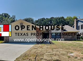 5504 Cold Springs Dr, Arlington, TX 76017
