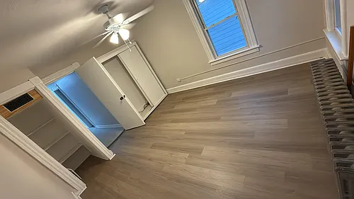 57 Ferry St Photo 1