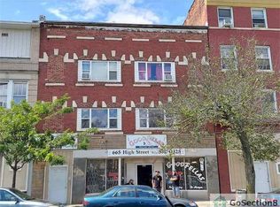 665 High St #1, Holyoke, MA 01040