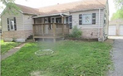 1st image of 2820 E 24th St