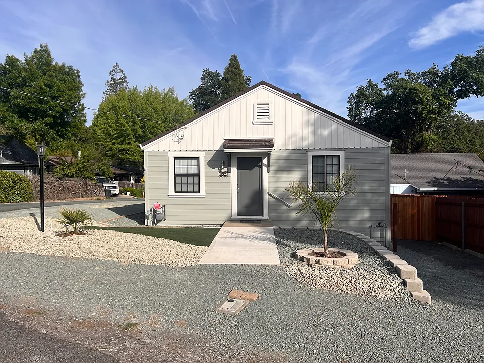 392 Robert Ave