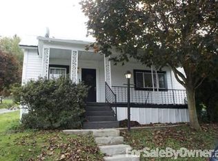 122 Blosser Hill Rd, Lake Lynn, PA 15451