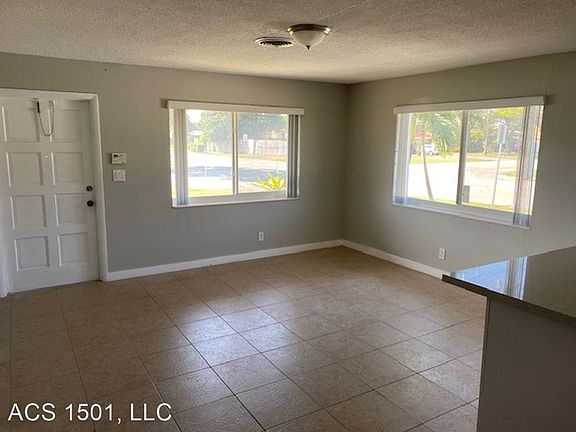 3rd image of 1501 NE 56th St #9409605
