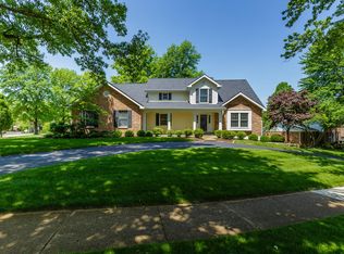 403 Country Oak Dr, Chesterfield, MO 63017