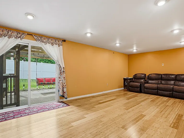 237 South St #6 — Photo 30