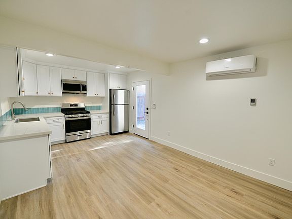 3rd image of 286 Highland Dr