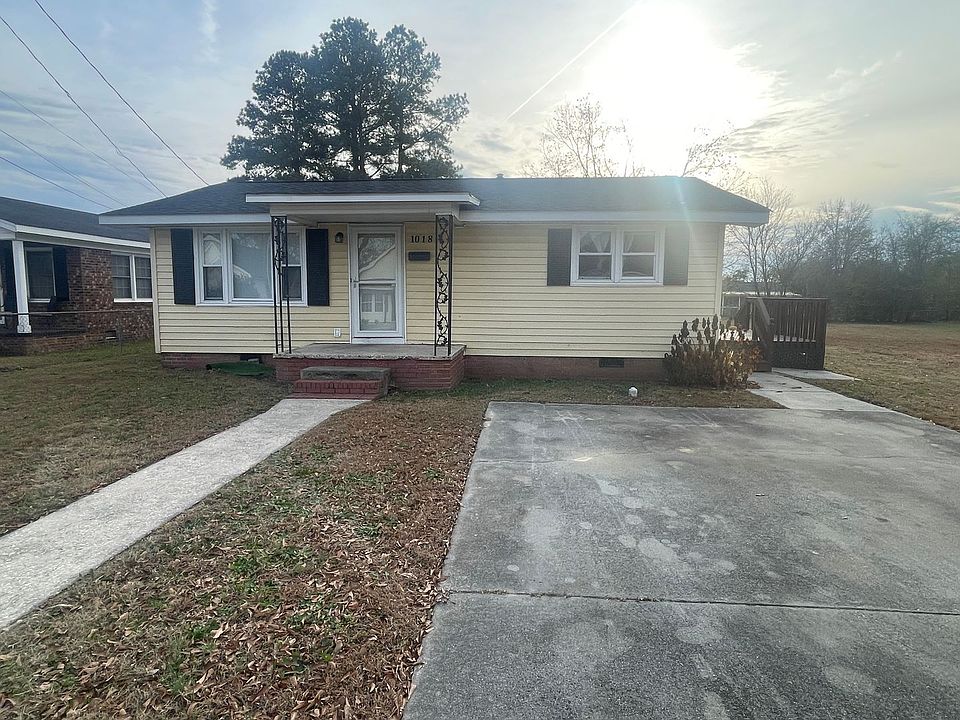 1st image of 1018 E Edgerton St