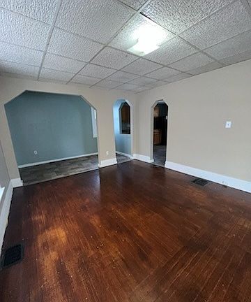 5th image of 2408 Midland Ave