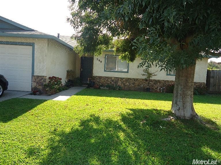 1st image of 290 Rosewood Dr