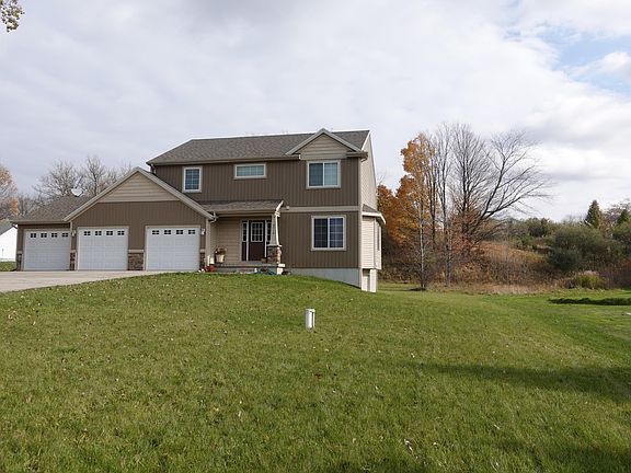 4th image of 3716 Thornapple River Dr SE