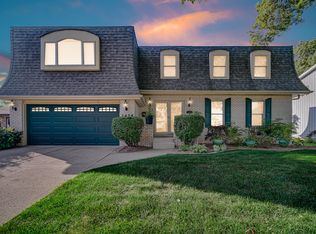 1425 Azalea Dr, Munster, IN 46321
