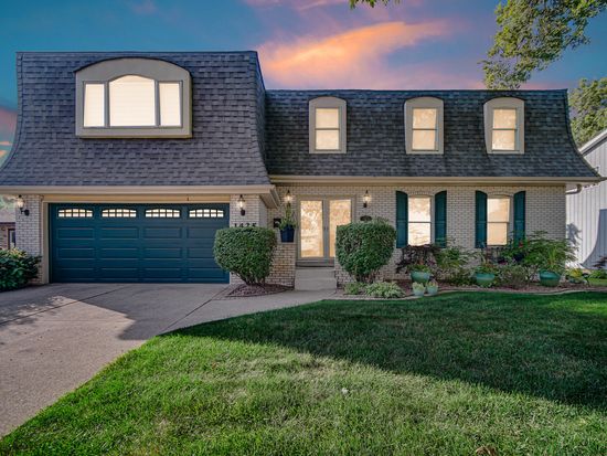 1425 Azalea Dr, Munster, IN 46321