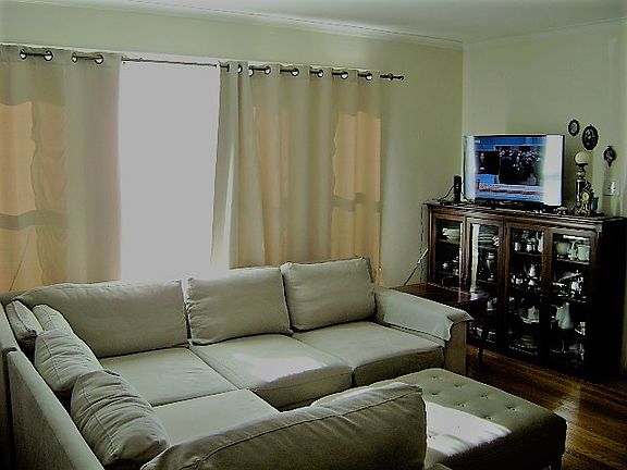5th image of 6150 W Cornelia Ave