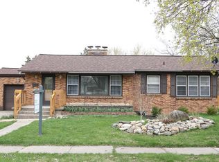 2108 De Hoop Ave SW, Wyoming, MI 49509