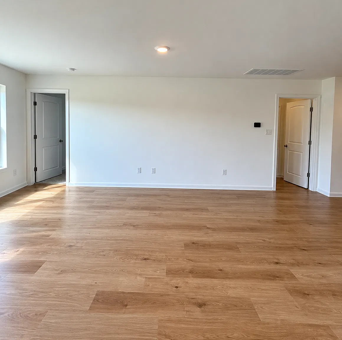 3 bed, 1290 sqft, $1,595 — Photo 3