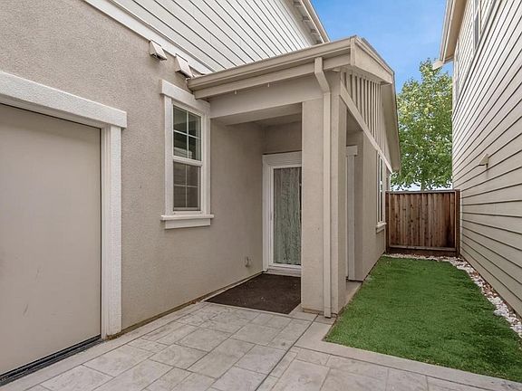 3rd image of 259 Jarvis Dr