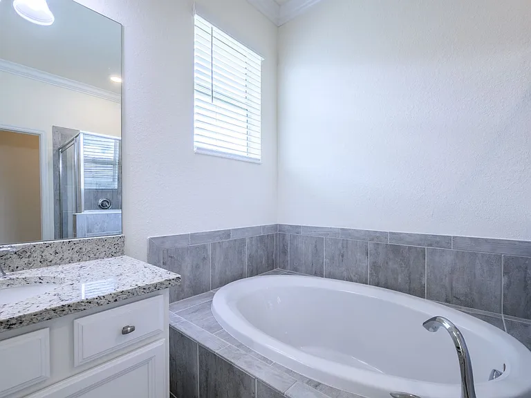 15145 Spanish Point Dr — Photo 35