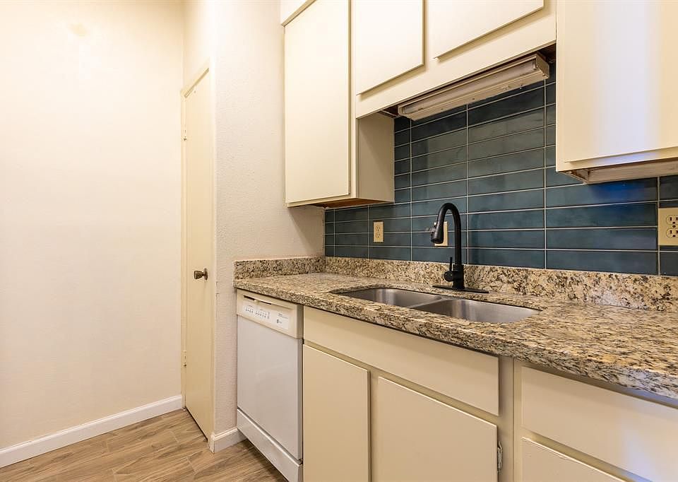 1st image of 10047 Westpark Dr APT 91