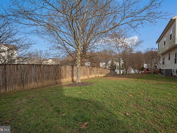 3rd image of 13804 Pintail Ct