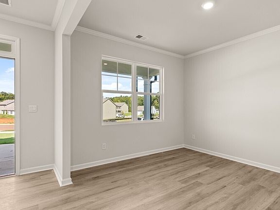 3rd image of 4029 Fairhaven Rd