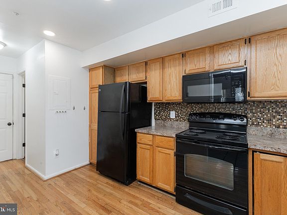 3rd image of 13942 King Gregory Way