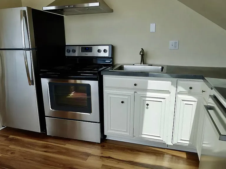 1 W Highland Dr #11 — Photo 11