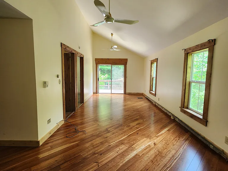 331 Excelsior Farm Rd — Photo 10