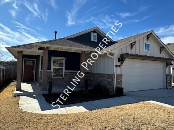253 Park Ln, Harrah, OK 73045