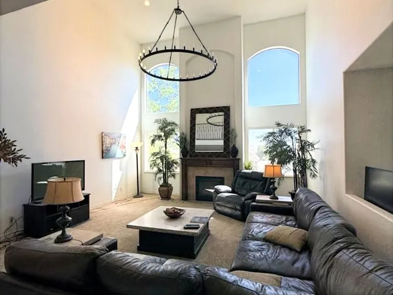 2251 W Pebblestone Ln — Photo 5