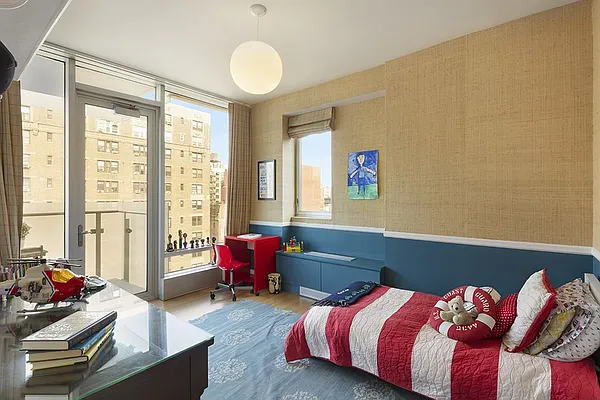 Sold by Compass | media 10