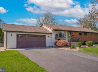 170 Acorn Dr, Warminster, PA 18974