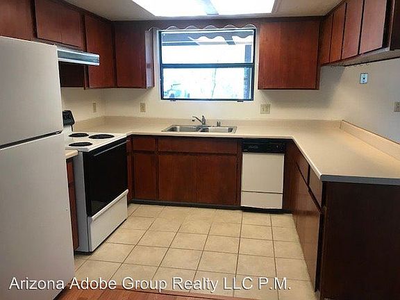 2nd image of 4110 E Del Rio Dr