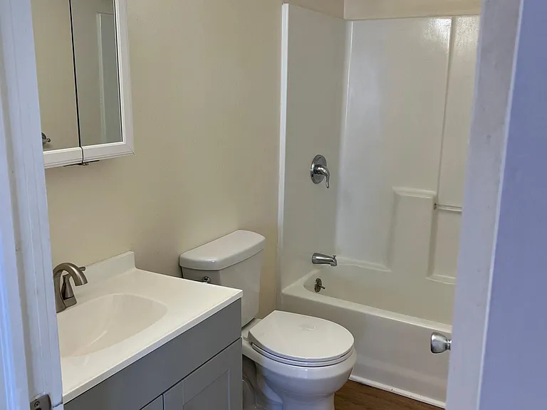229 Harding St #1 — Photo 4