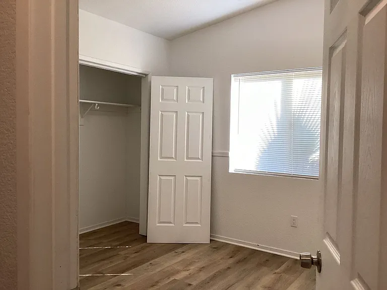 1450 La Jolla Way — Photo 13