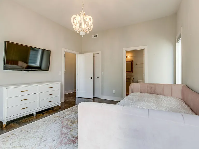 1701 Allison Pl — Photo 8