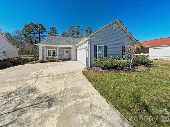 257 Cambridge Dr, Brevard, NC 28712