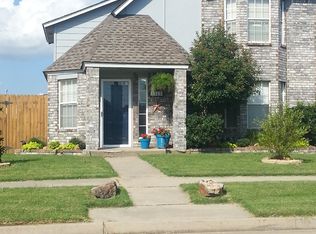 1513 Westmore Dr, Moore, OK 73170