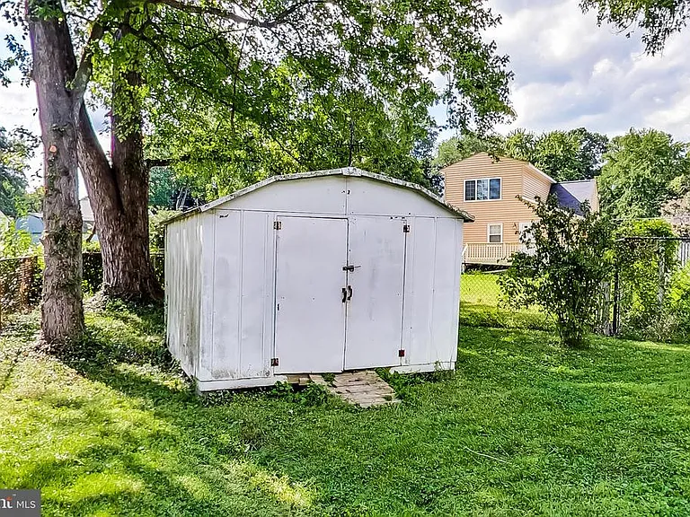 6641 Barrett Rd — Photo 45