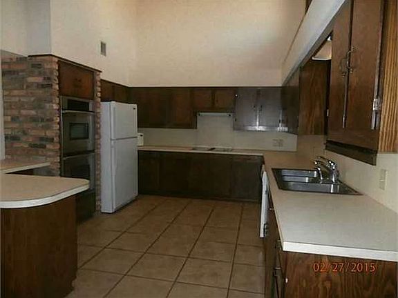 4th image of 4001 E Bayouwood Dr
