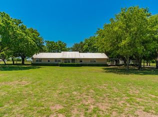 3827 N Us Highway 69, Leonard, TX 75452