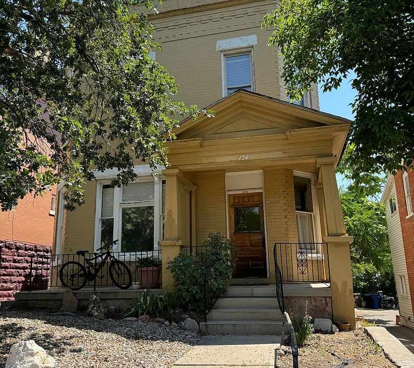 1st image of 124 N B St #3