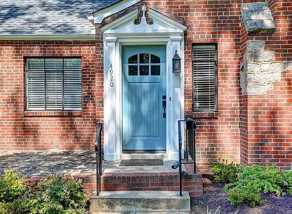 3rd image of 4920 Bromley Ln