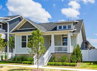 1717 Foster Rd, Iowa City, IA 52245