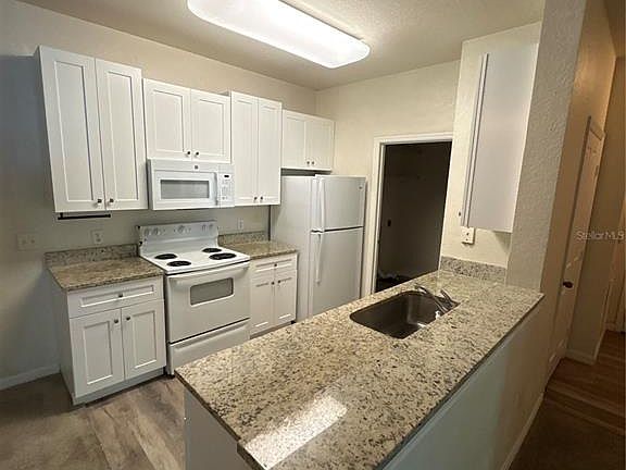 4th image of 8009 HEMINGWAY CIRCLE #8009