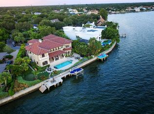 4942 Saint Croix Dr, Tampa, FL 33629