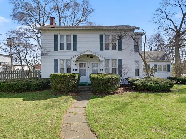 16 High School Ave, Shelby, OH 44875